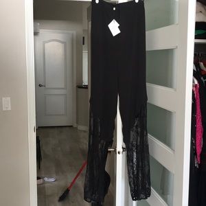 Pants with lace detail- doesn't fit
